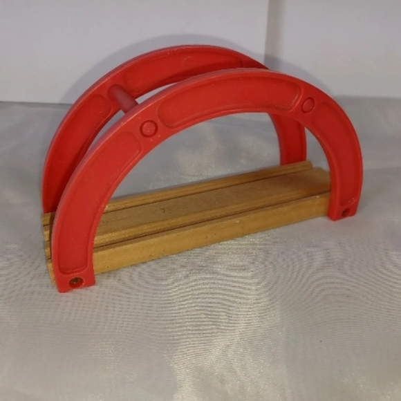 Red Arch Bridge for Thomas the Train Wooden Track - Picture 2 of 4